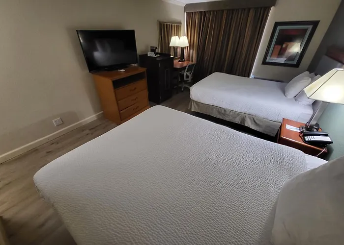 Ramada By Wyndham Houston Intercontinental Airport East