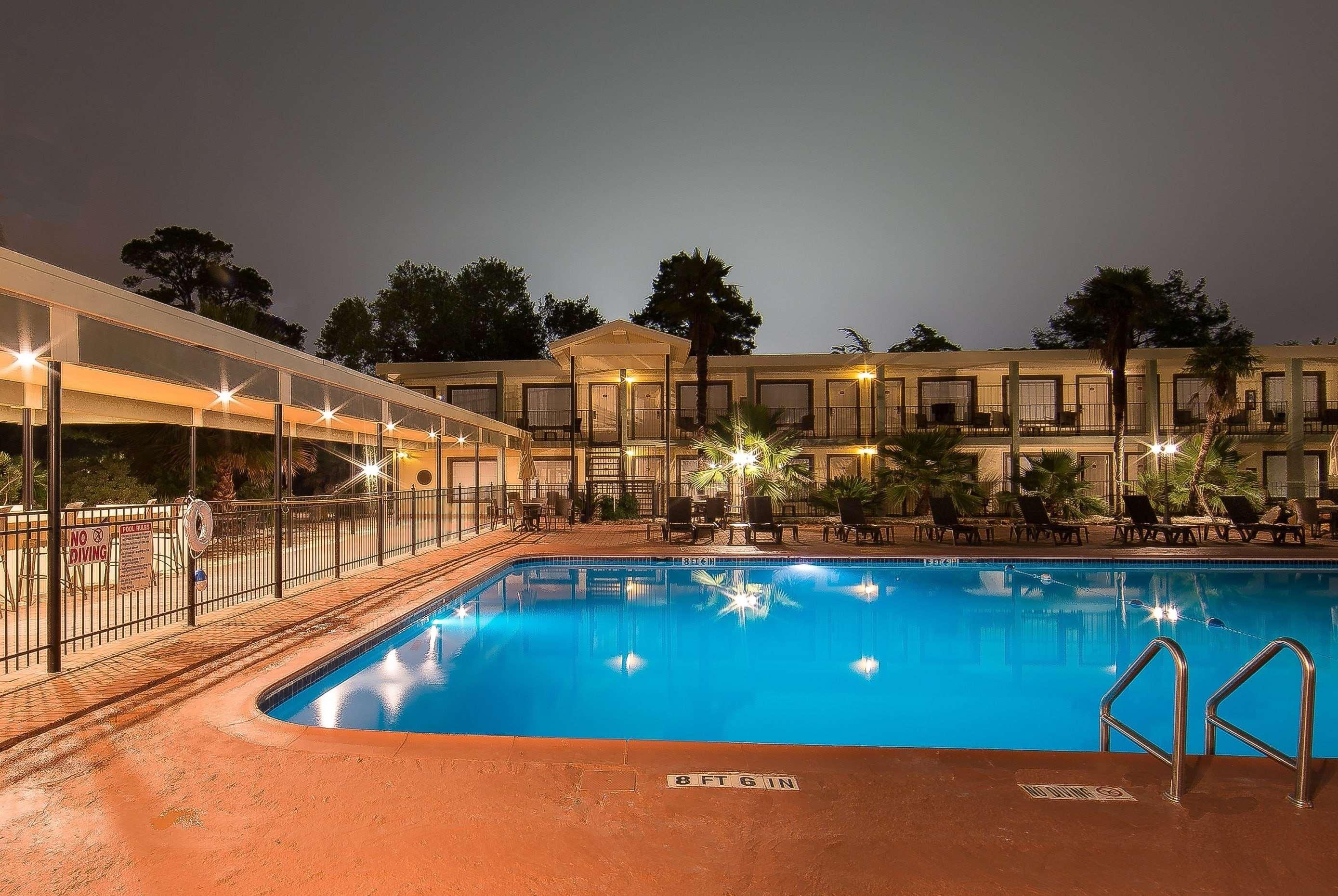 Hotel Ramada By Wyndham Houston Intercontinental Airport East