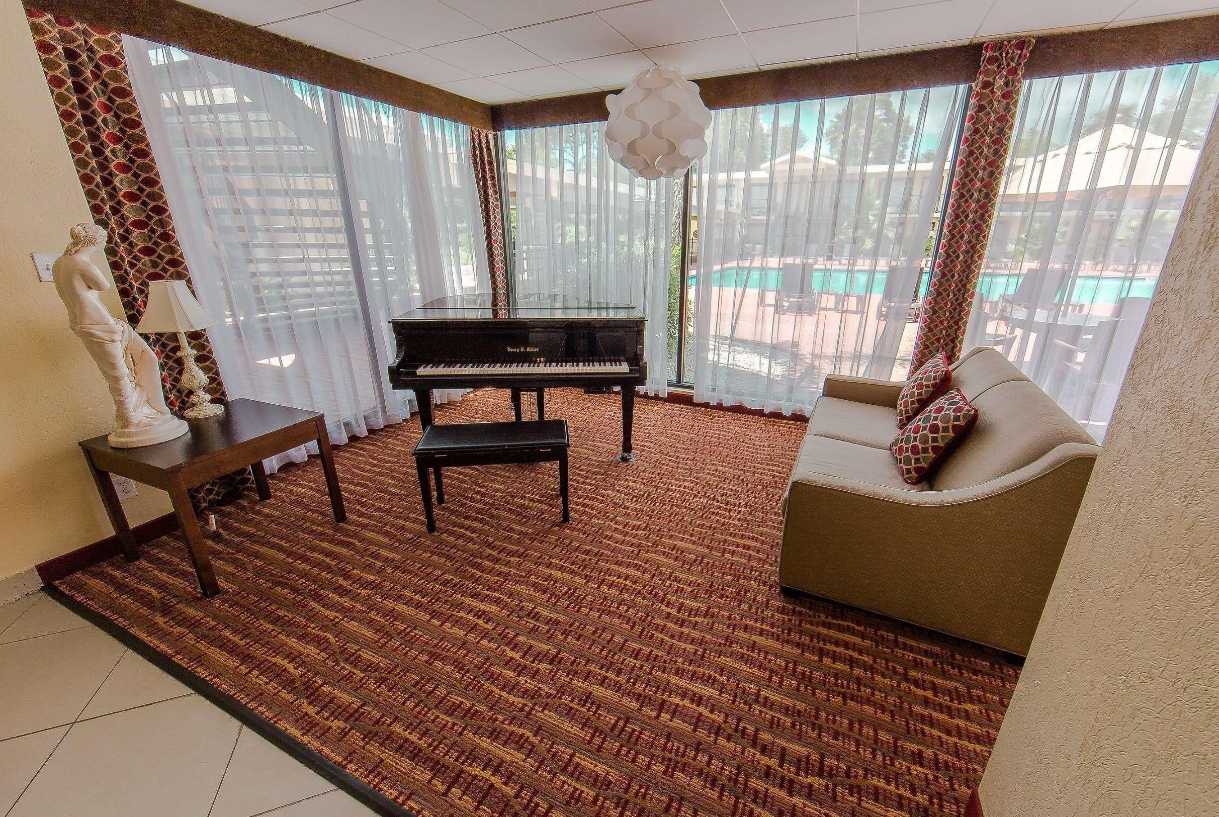 Ramada By Wyndham Houston Intercontinental Airport East 3* Humble