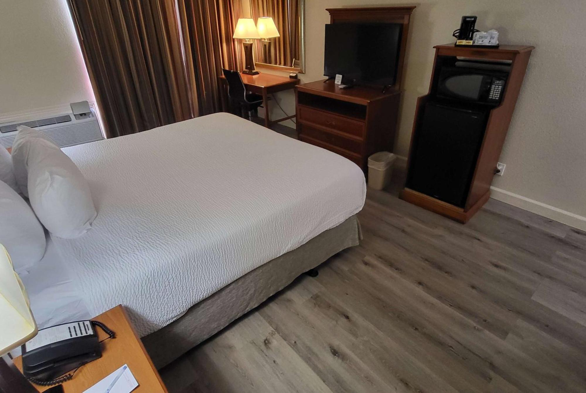 Hotel Ramada By Wyndham Houston Intercontinental Airport East