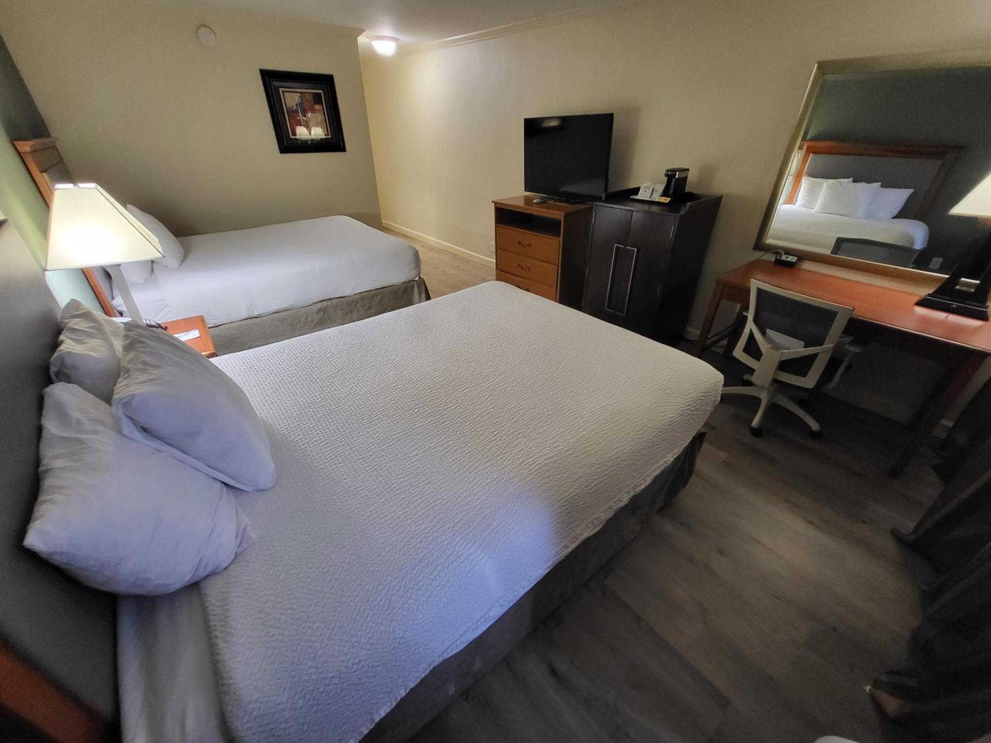 Hotel Ramada By Wyndham Houston Intercontinental Airport East