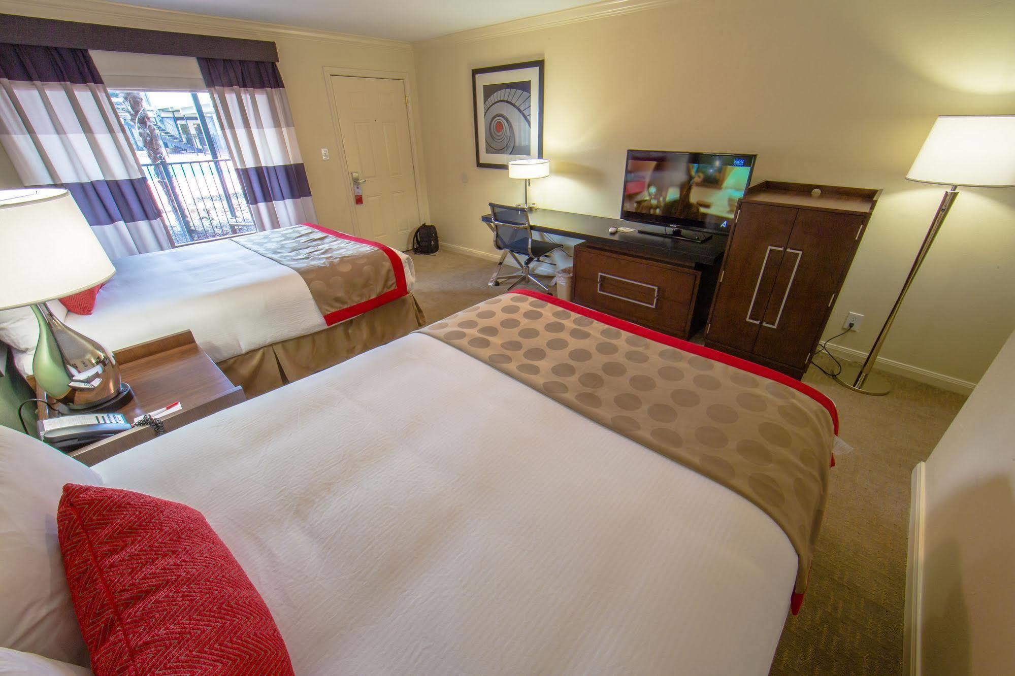 Ramada By Wyndham Houston Intercontinental Airport East 3* Humble